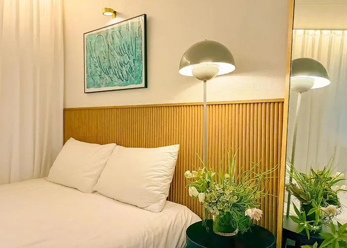 Apartment 신규특가,신설동역 도보1분,동묘앞역10분,종로,4인실,가족숙소,동대문,명동근접