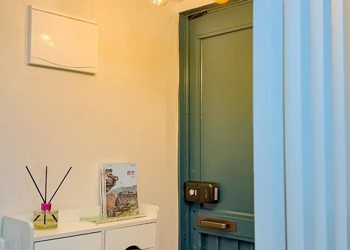 Apartment 신규특가,신설동역 도보1분,동묘앞역10분,종로,4인실,가족숙소,동대문,명동근접 Seoul